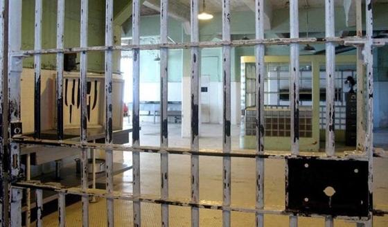 Врачи медчасти в колонии ушли на корпоратив, оставив осужденного умирать в Караганде Врачи медчасти в колонии ушли на корпоратив, оставив осужденного умирать в Караганде