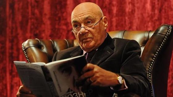 Познер прервал прямой эфир телеканала «Аль-Джазира» Познер прервал прямой эфир телеканала «Аль-Джазира»