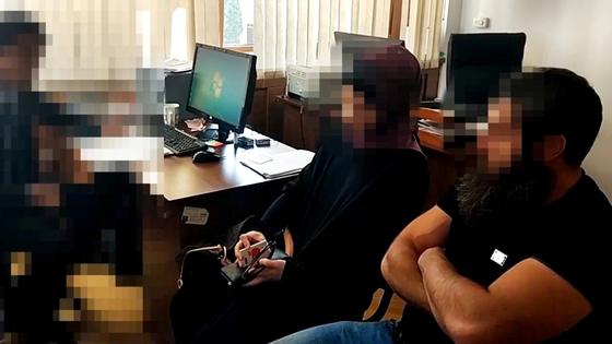 Алматылық кәсіпкер Солих алтыншы әйелі Светланамен. Фото: Видеодан үзінді. Алматылық кәсіпкер Солих алтыншы әйелі Светланамен. Фото: Видеодан үзінді.