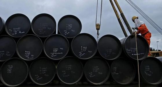Цена нефти Brent впервые за три года превысила 81 доллар за баррель Цена нефти Brent впервые за три года превысила 81 доллар за баррель