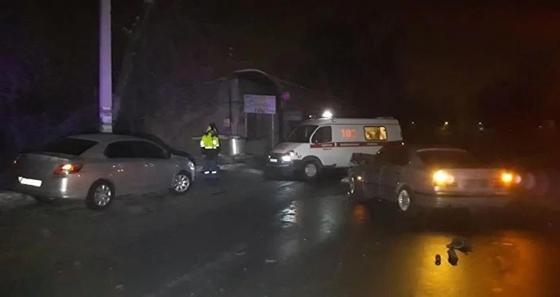 Три человека пострадали в результате ДТП в Алматы (фото) Три человека пострадали в результате ДТП в Алматы (фото)