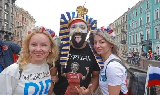Швейцарский журналист разочаровался в красоте русских девушек Швейцарский журналист разочаровался в красоте русских девушек