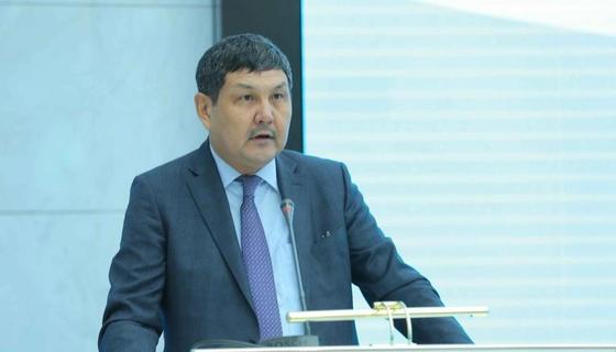 Экс-секретарю МИД Казахстана продлили арест Экс-секретарю МИД Казахстана продлили арест