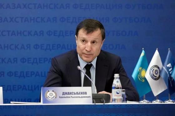 Джаксыбеков провел совещание в футбольной федерации Джаксыбеков провел совещание в футбольной федерации