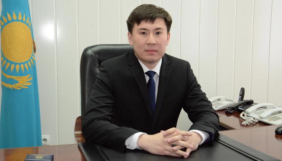 Новым акимом Павлодара стал Ануар Кумпекеев Новым акимом Павлодара стал Ануар Кумпекеев