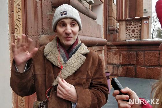 Алматинцы рассказали, зачем ходят на Кашпировского Алматинцы рассказали, зачем ходят на Кашпировского