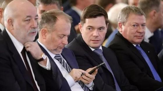 Ротация миллиардеров: как за год изменился список российского Forbes Ротация миллиардеров: как за год изменился список российского Forbes