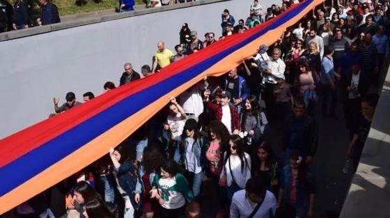 Лидеры протестов в Армении: отставка Саргсяна - только начало Лидеры протестов в Армении: отставка Саргсяна - только начало