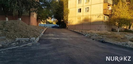 Жители Жезказгана пожаловались на то, что новый асфальт сняли через несколько дней Жители Жезказгана пожаловались на то, что новый асфальт сняли через несколько дней