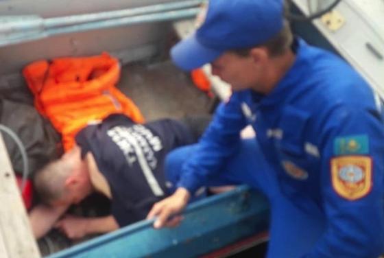Пьяный мужчина заплыл за буйки и едва не погиб в Темиртау Пьяный мужчина заплыл за буйки и едва не погиб в Темиртау
