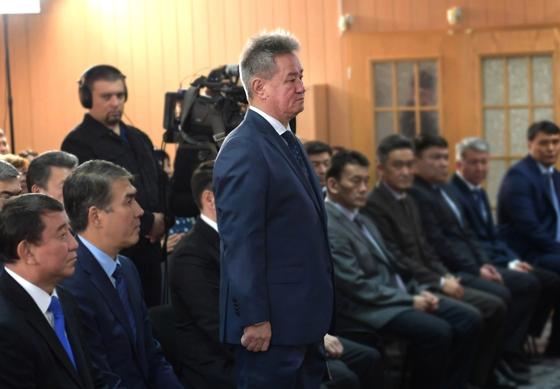 Назарбаев представил коллективу нового главу разведки (фото) Назарбаев представил коллективу нового главу разведки (фото)