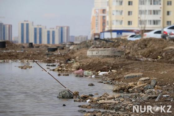 Талдыколь наступает: Астанчане боятся утонуть в грязи, мусоре и сточных водах (фото) Талдыколь наступает: Астанчане боятся утонуть в грязи, мусоре и сточных водах (фото)