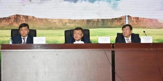 Реагировать на критику в СМИ просят туркестанских чиновников Реагировать на критику в СМИ просят туркестанских чиновников