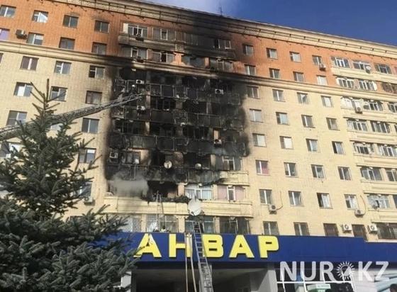 Стала известна возможная причина крупного пожара в многоэтажке в Актобе Стала известна возможная причина крупного пожара в многоэтажке в Актобе