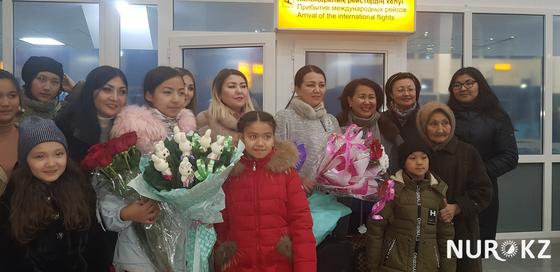Светлана Айтбаеваның Лондоннан оралған сәті Светлана Айтбаеваның Лондоннан оралған сәті
