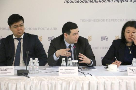 «Рынок захватывают иностранцы»: что ждет казахстанское машиностроение? «Рынок захватывают иностранцы»: что ждет казахстанское машиностроение?