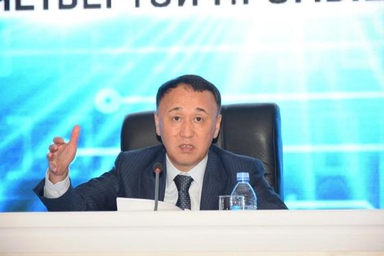 Мухамбетов: Экспорт товаров вырос до 950 млн долларов Мухамбетов: Экспорт товаров вырос до 950 млн долларов