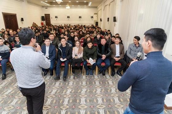 Почему казахи перестали работать? Почему казахи перестали работать?