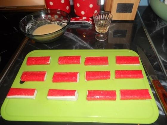 Крабовые палочки в кляре с сыром и чесноком Крабовые палочки в кляре с сыром и чесноком