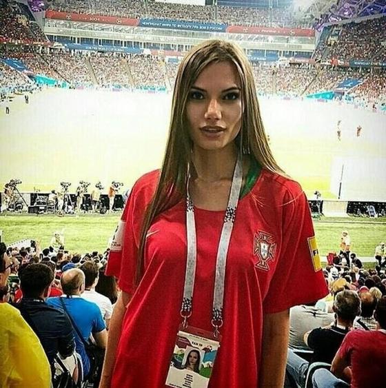 Самые горячие болельщицы на чемпионате мира по футболу Самые горячие болельщицы на чемпионате мира по футболу