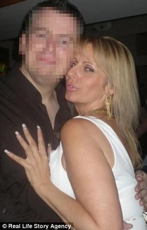 54-летняя британка, соблазнившая более 250 мужчин помоложе, дает советы 54-летняя британка, соблазнившая более 250 мужчин помоложе, дает советы
