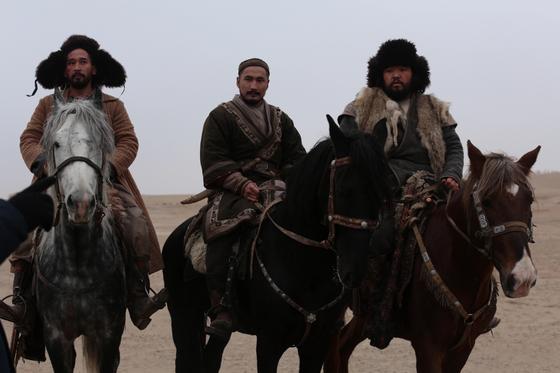 Осенью телеканал Хабар покажет исторический сериал о казахских батырах Осенью телеканал Хабар покажет исторический сериал о казахских батырах