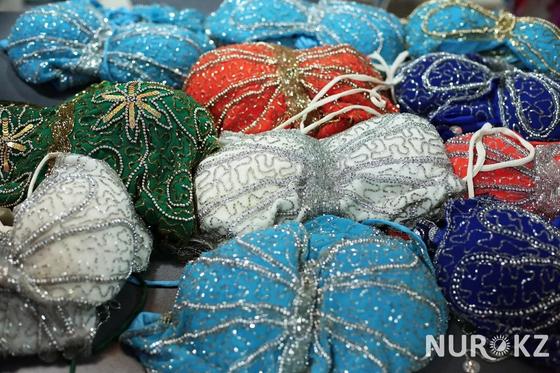 04.03 Индийцы пожаловались на девальвацию в Казахстане 04.03 Индийцы пожаловались на девальвацию в Казахстане