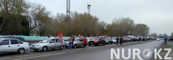 Рекордное количество машин приняло участие в автопробеге в честь 9 мая в Караганде Рекордное количество машин приняло участие в автопробеге в честь 9 мая в Караганде