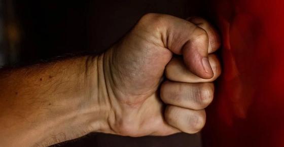 Мужчина жестоко расправился с любовницей в Туркестане Мужчина жестоко расправился с любовницей в Туркестане