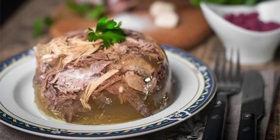 Как варить говяжий холодец Как варить говяжий холодец