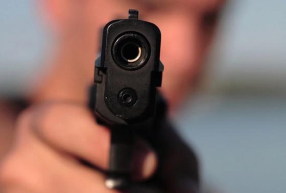 Двое мужчин получили огнестрельные ранения в Таразе Двое мужчин получили огнестрельные ранения в Таразе