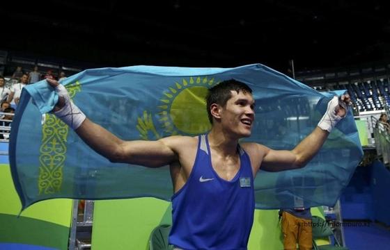 Елеусинов одержал третью победу на профи ринге Елеусинов одержал третью победу на профи ринге