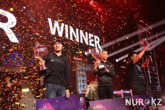 Победители чемпионата по киберспорту получили 5,5 млн тенге в Алматы Победители чемпионата по киберспорту получили 5,5 млн тенге в Алматы