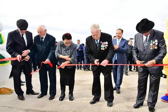 В Акмолинской области открылась крупнейшая птицефабрика в Центральной Азии В Акмолинской области открылась крупнейшая птицефабрика в Центральной Азии