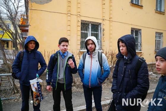 Ободранная штукатурка: как живут в престижном районе Караганды Ободранная штукатурка: как живут в престижном районе Караганды