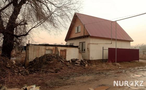 Грязь по колено: как живет район, принимавший международную Универсиаду Грязь по колено: как живет район, принимавший международную Универсиаду