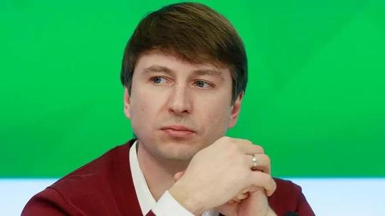 Ягудин посвятил Денису Тену спецвыпуск программы "Тает лед" Ягудин посвятил Денису Тену спецвыпуск программы "Тает лед"