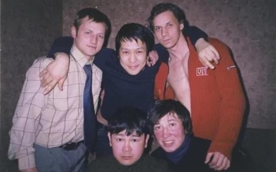 Казахстанские певцы и певицы 90-х, о которых мы забыли Казахстанские певцы и певицы 90-х, о которых мы забыли