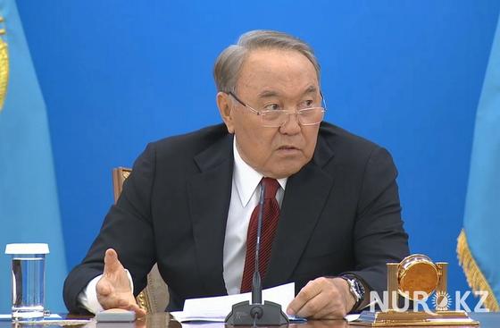«Вы экономить должны, а вы разбазариваете»: Назарбаев отчитал министра экономики «Вы экономить должны, а вы разбазариваете»: Назарбаев отчитал министра экономики