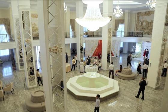 Дворец бракосочетаний открылся в Караганде в рамках программы «Рухани жаңғыру» Дворец бракосочетаний открылся в Караганде в рамках программы «Рухани жаңғыру»
