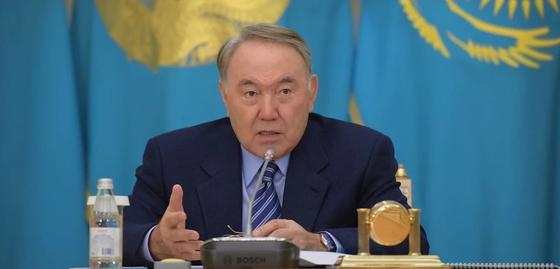 Назарбаев: Как хозяева земли, за все плохое и хорошее в ответе казахи Назарбаев: Как хозяева земли, за все плохое и хорошее в ответе казахи