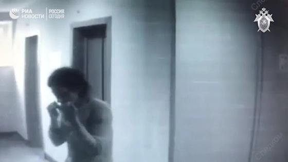 Кадры из дома, где три сестры убили отца, обнародовало следствие (фото) Кадры из дома, где три сестры убили отца, обнародовало следствие (фото)
