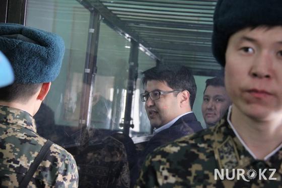 Куандык Бишимбаев приговорен к 10 годам тюрьмы Куандык Бишимбаев приговорен к 10 годам тюрьмы