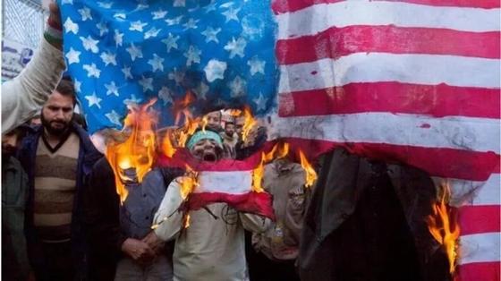США накладывают строжайший режим санкций на Иран США накладывают строжайший режим санкций на Иран