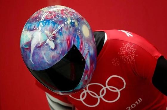 13 самых крутых шлемов на Олимпиаде 2018 года 13 самых крутых шлемов на Олимпиаде 2018 года