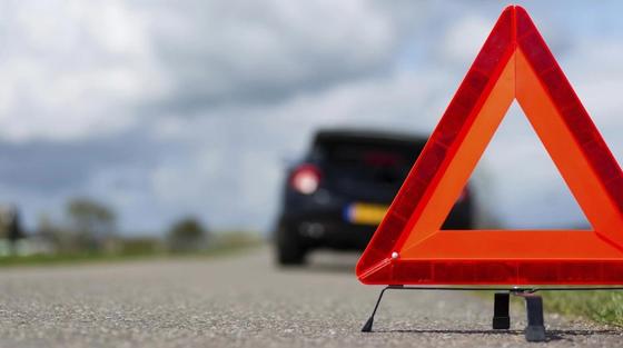 BMW отлетело на 140 метров после столкновения с другой BMW близ Алматы BMW отлетело на 140 метров после столкновения с другой BMW близ Алматы