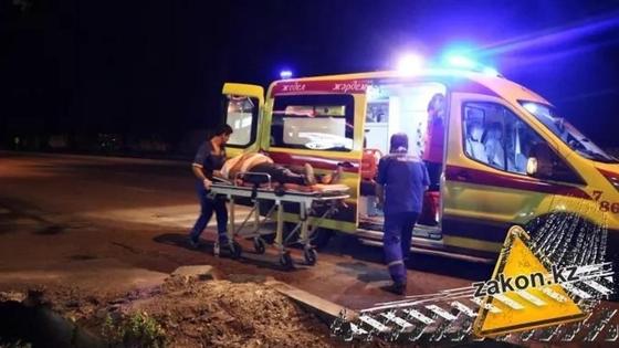 Пьяного пешехода сбили в Алматы Пьяного пешехода сбили в Алматы