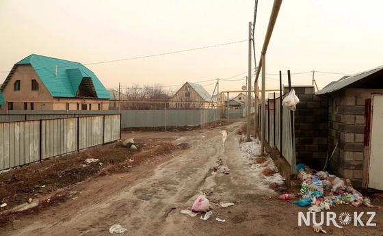 Грязь по колено: как живет район, принимавший международную Универсиаду Грязь по колено: как живет район, принимавший международную Универсиаду