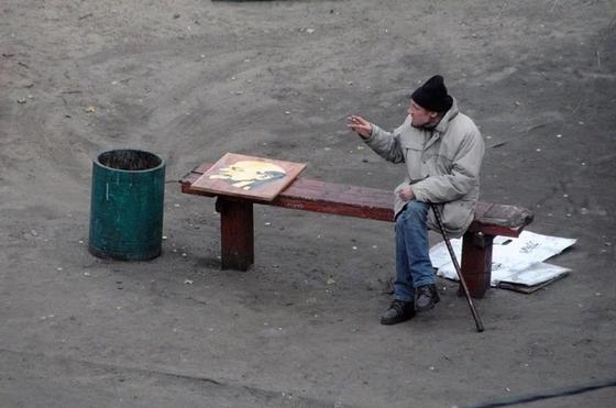 Фотограф четыре года снимал, что происходит на лавочке Фотограф четыре года снимал, что происходит на лавочке
