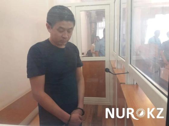 Окровавленное тело женщины возле УВД Уральска: виновнику огласили приговор Окровавленное тело женщины возле УВД Уральска: виновнику огласили приговор
